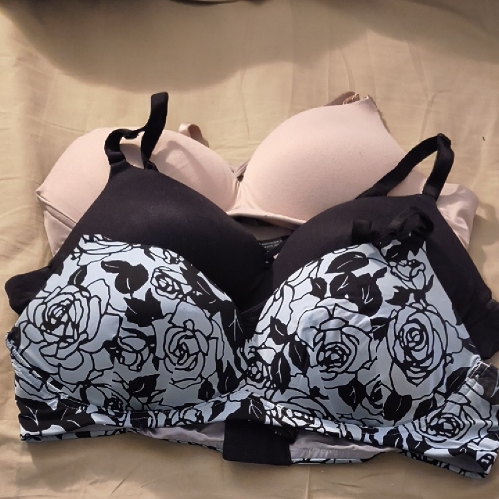 Black and White Floral Women's Bra